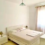 The Place 2, Qerret *