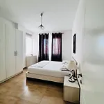 아파트 The Place 2, Qerret