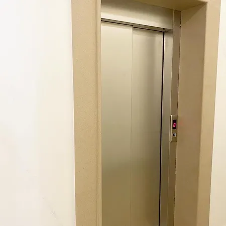 The Place 2, Qerret דירה *