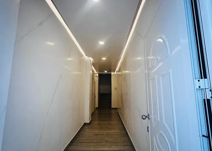 The Place 2, Qerret Appartement