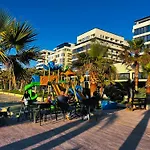The Place 2, Qerret Appartamento Golem (Tirana)
