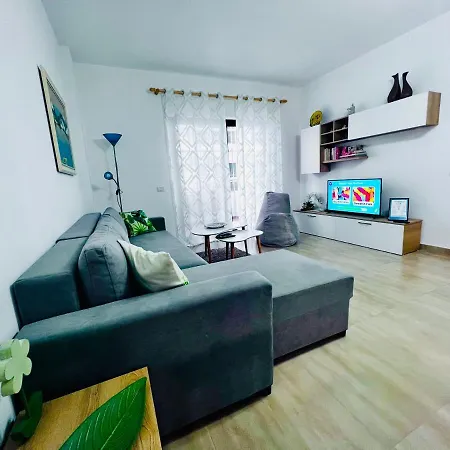 Apartment The Place 2, Qerret *