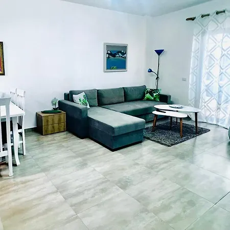 The Place 2, Qerret Apartment
