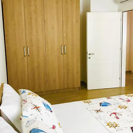 Apartment The Place 2, Qerret *