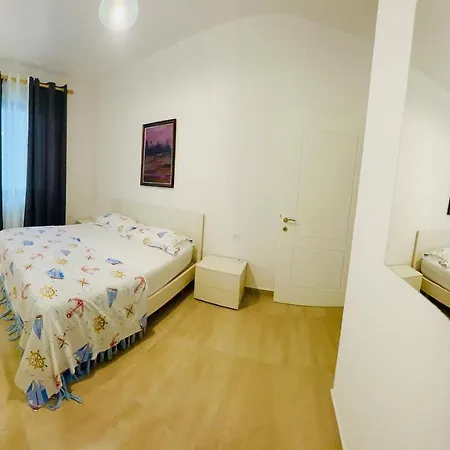 The Place 2, Qerret Apartamento *