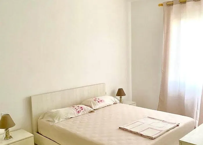 The Place 2, Qerret *