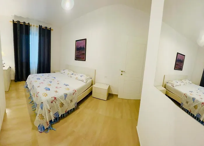 The Place 2, Qerret アパート *